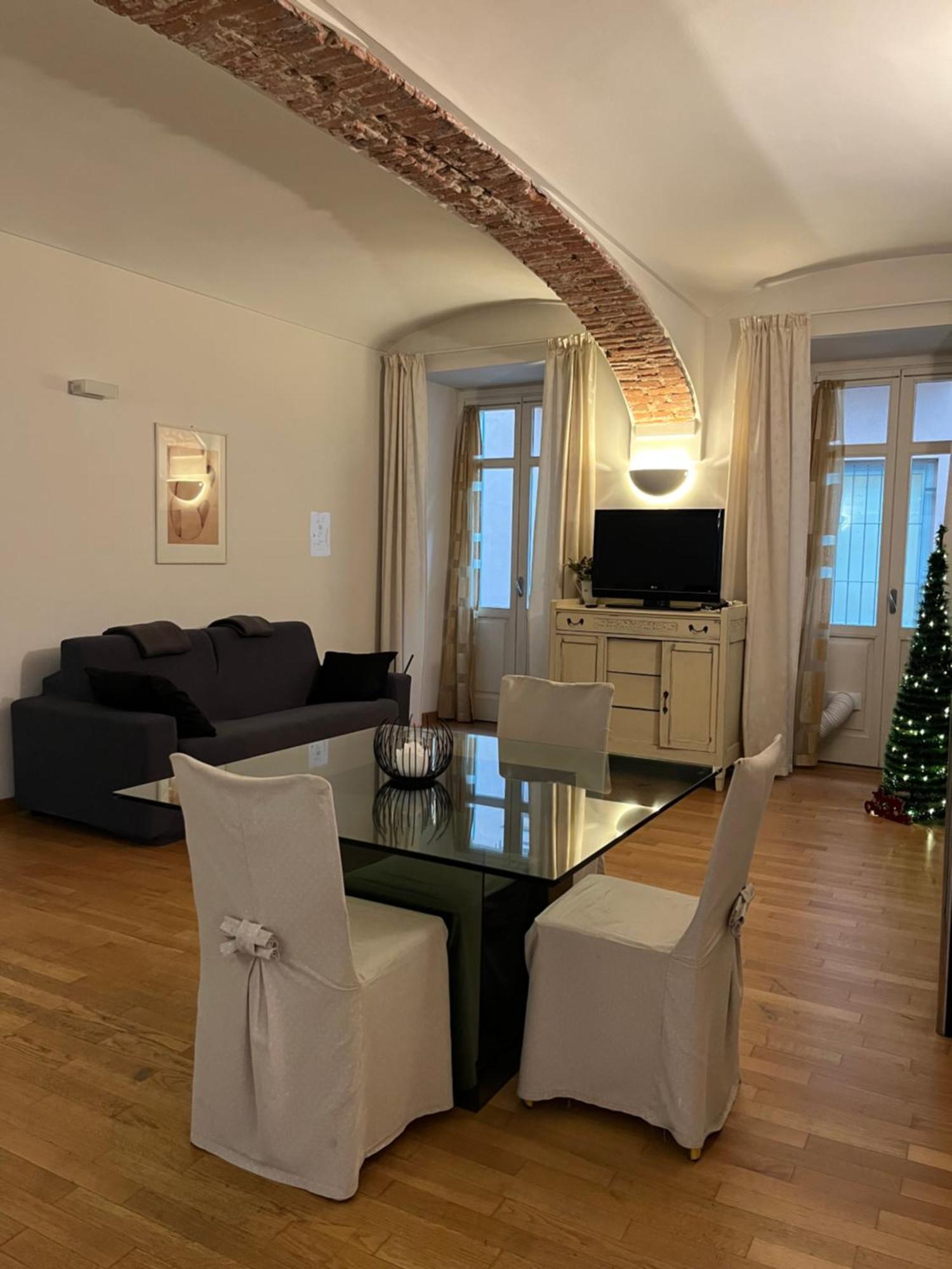 Appartement Centro Storico Eleganza E Lusso Nel Monferrato à Casale Monferrato Extérieur photo