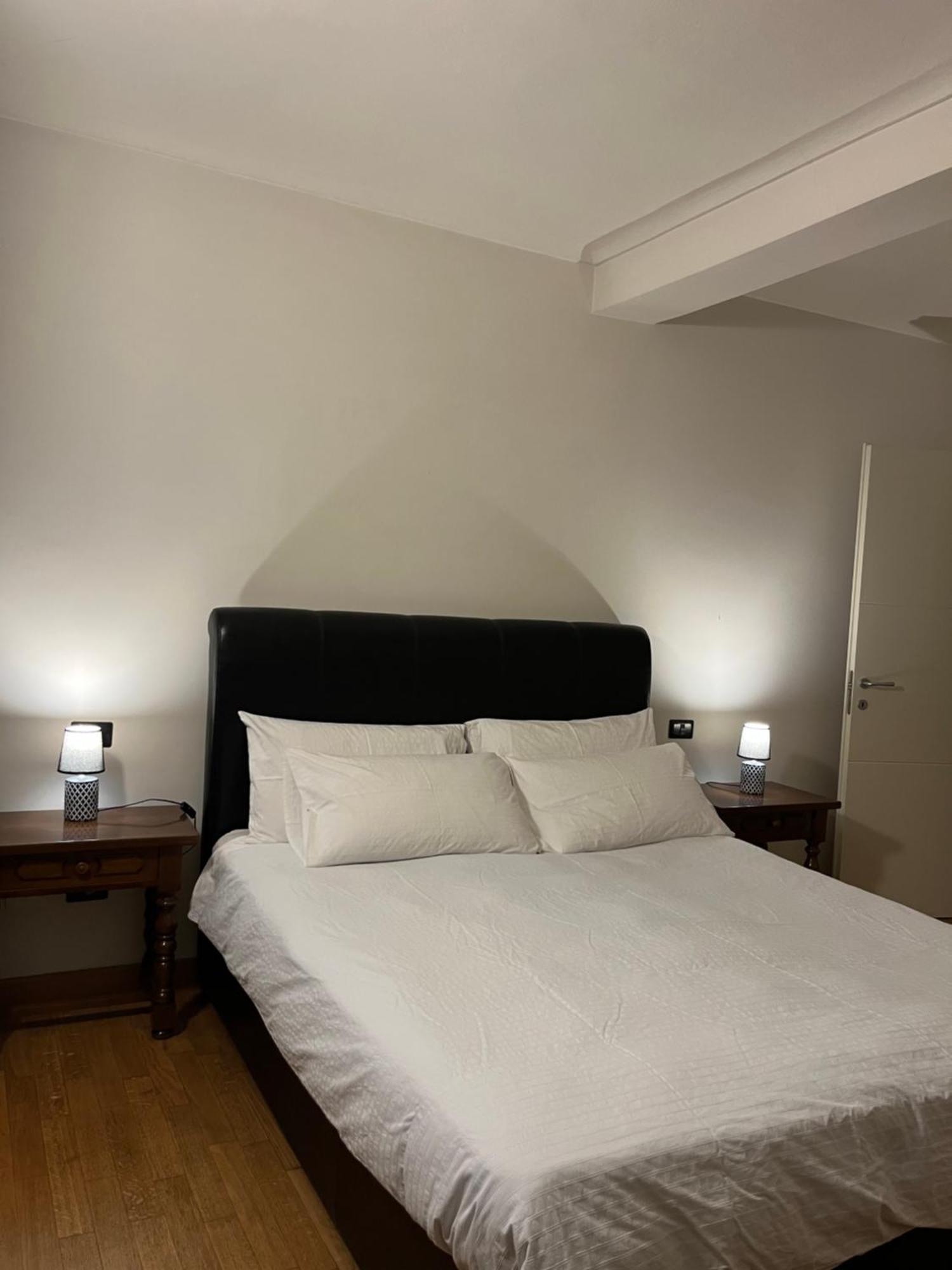 Appartement Centro Storico Eleganza E Lusso Nel Monferrato à Casale Monferrato Extérieur photo